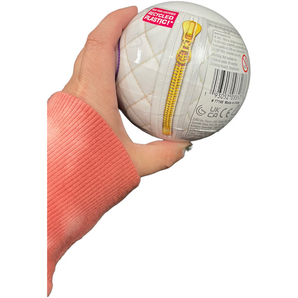 ZURU SURPRISE MINI BRANDS FASHION SEALED BALL - Picture 3 of 4